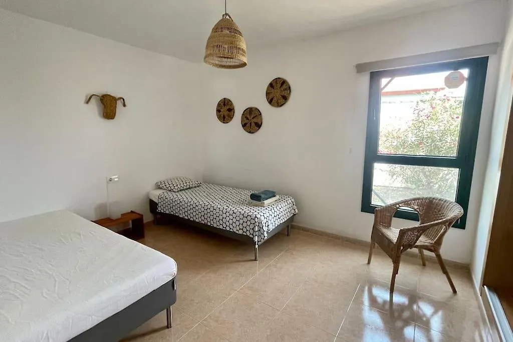 Villa spacieuse et lumineuse avec piscine Chauffée La Oliva