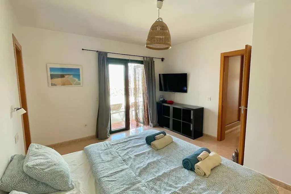 Villa spacieuse et lumineuse avec piscine Chauffée La Oliva España