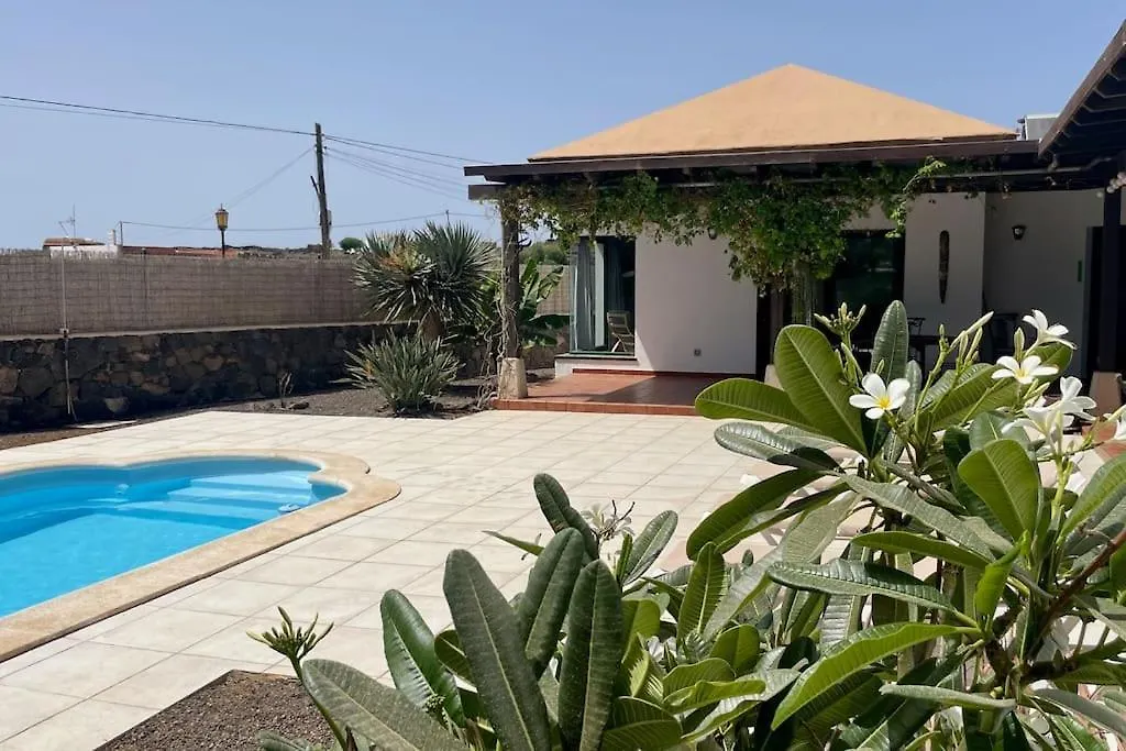 Villa spacieuse et lumineuse avec piscine Chauffée La Oliva España